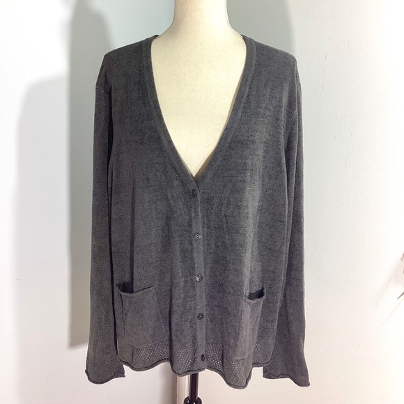 NWOT BAREFOOT DREAMS PLUS 3X COZYCHIC ULTRA LIGHT KNIT CARDIGAN GRAY BUTTON UP - Picture 1 of 11